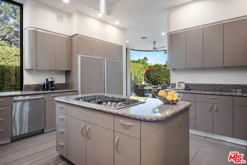 6 Rocky Lane Rancho Mirage, CA 92270