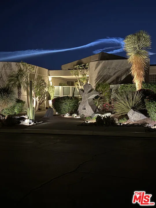 6 Rocky Lane Rancho Mirage, CA 92270