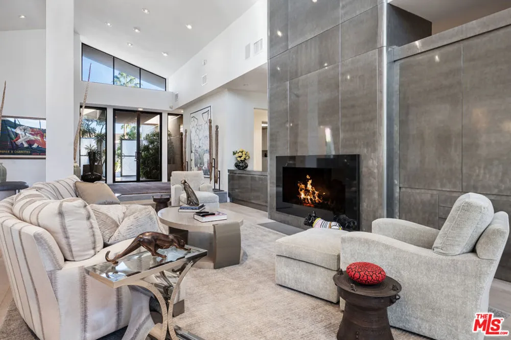6 Rocky Lane Rancho Mirage, CA 92270