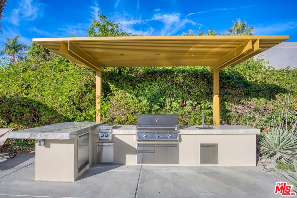 6 Rocky Lane Rancho Mirage, CA 92270