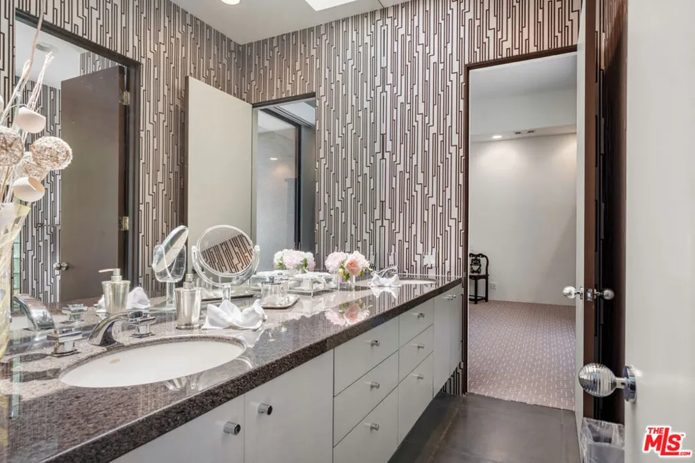 6 Rocky Lane Rancho Mirage, CA 92270