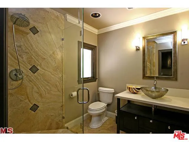 2001 COLDWATER CANYON DRIVE Beverly Hills, CA 90210