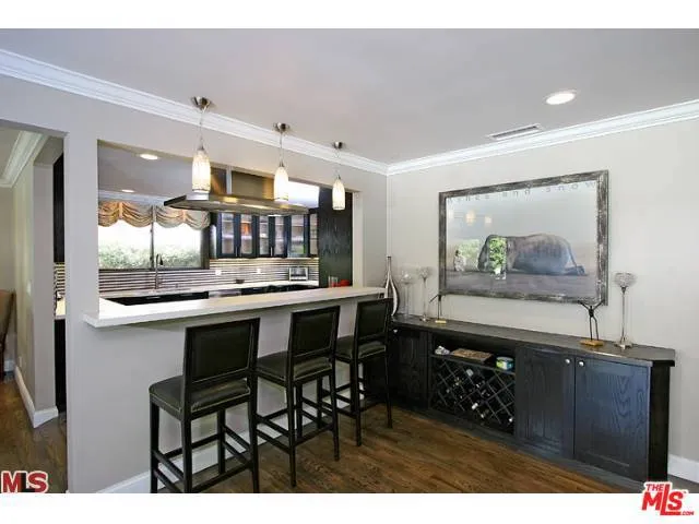 2001 COLDWATER CANYON DRIVE Beverly Hills, CA 90210