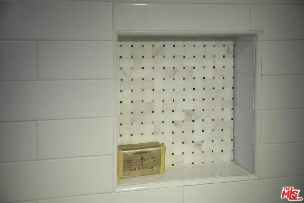 1102 Plaza Del Monte Santa Barbara, CA 93101