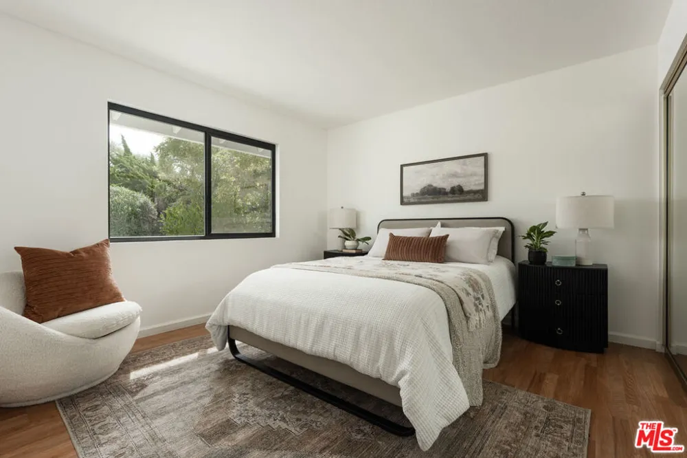 1102 Plaza Del Monte Santa Barbara, CA 93101