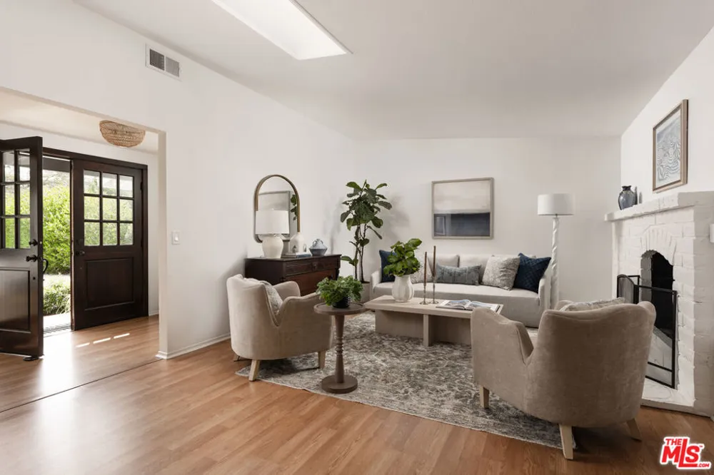 1102 Plaza Del Monte Santa Barbara, CA 93101