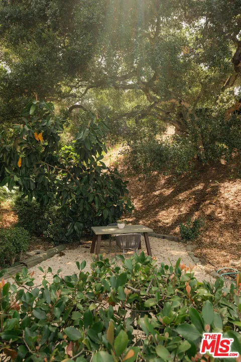 1102 Plaza Del Monte Santa Barbara, CA 93101