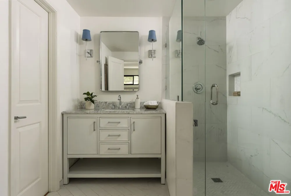 1102 Plaza Del Monte Santa Barbara, CA 93101