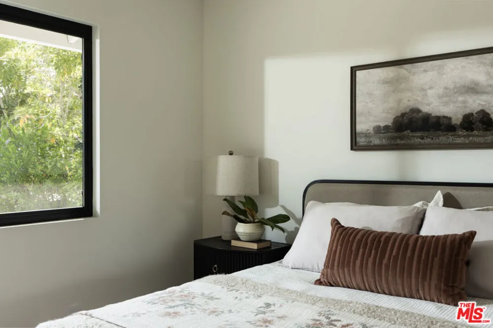 1102 Plaza Del Monte Santa Barbara, CA 93101