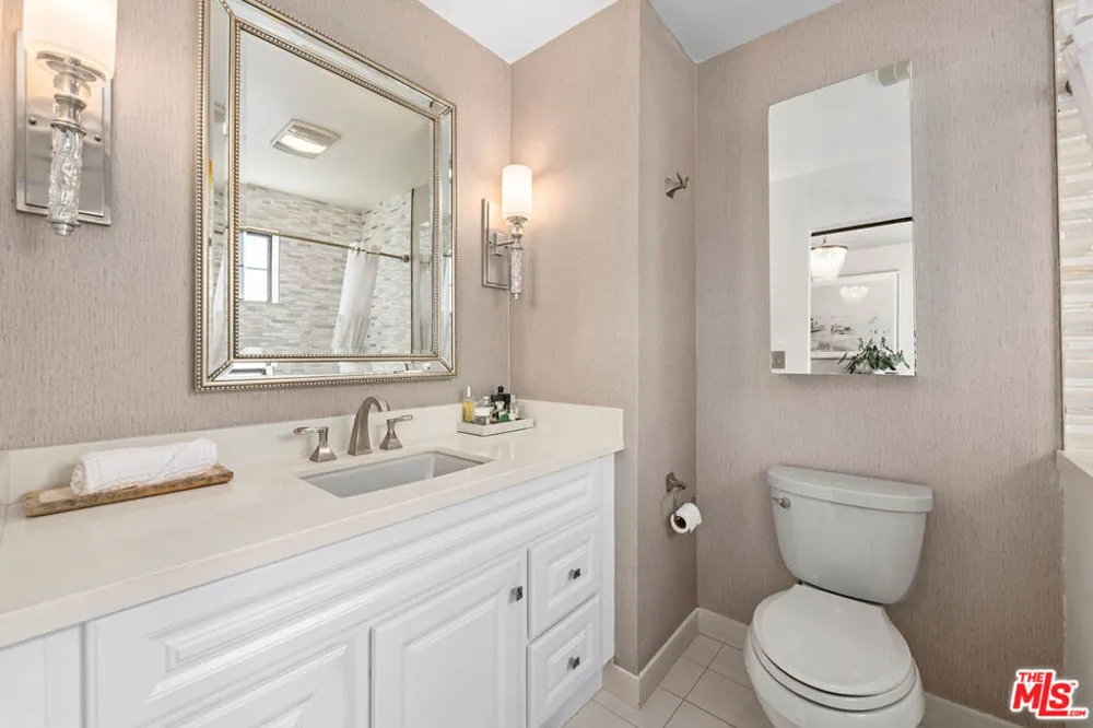 36 Navy Street #3 Venice, CA 90291