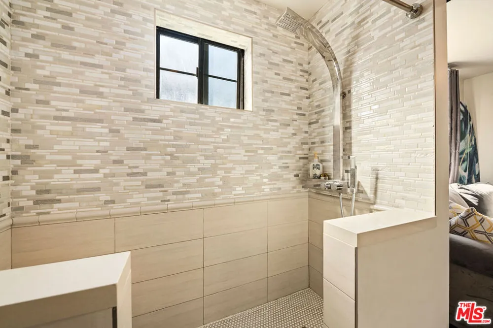 36 Navy Street #3 Venice, CA 90291