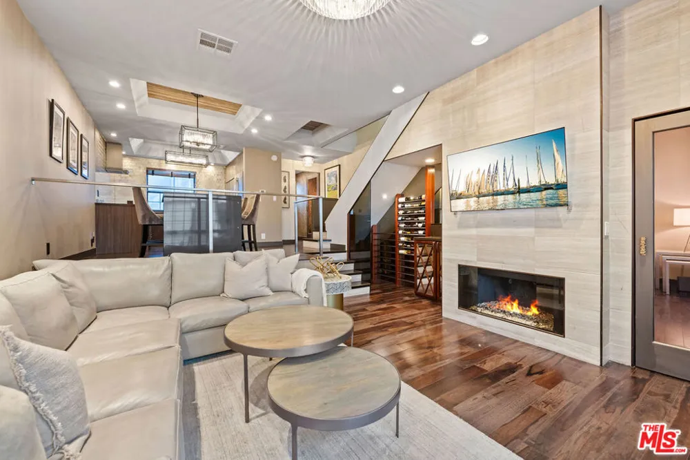 36 Navy Street #3 Venice, CA 90291