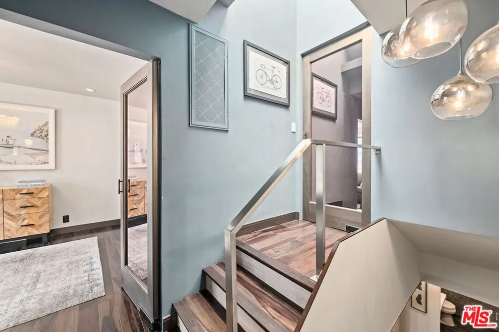 36 Navy Street #3 Venice, CA 90291