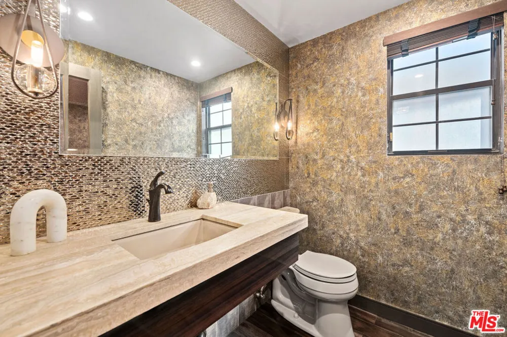 36 Navy Street #3 Venice, CA 90291