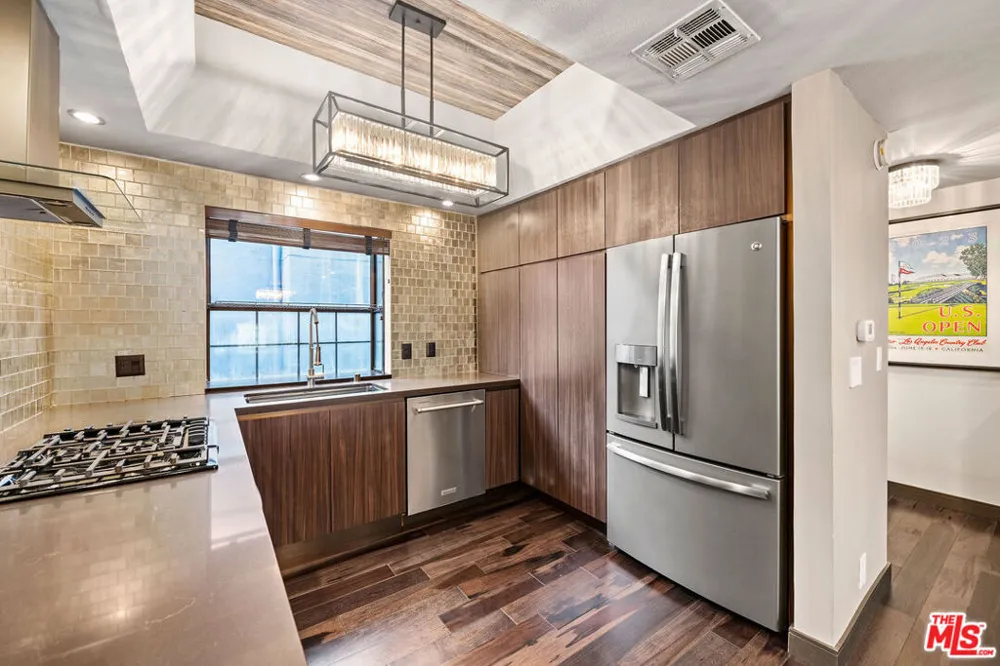 36 Navy Street #3 Venice, CA 90291