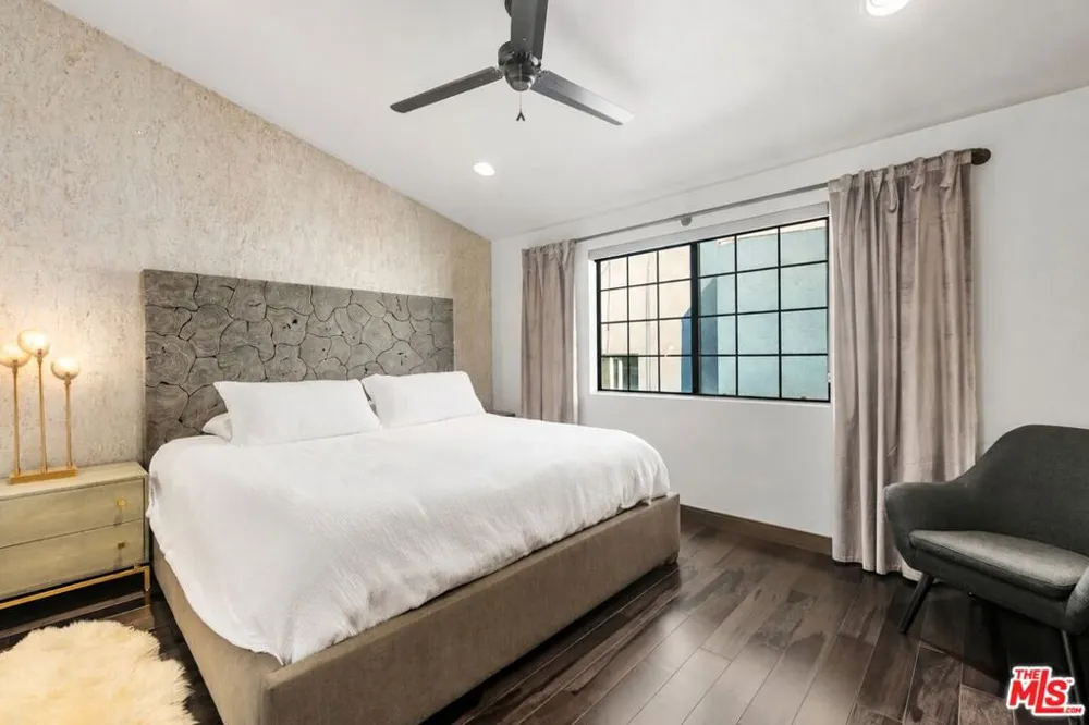 36 Navy Street #3 Venice, CA 90291