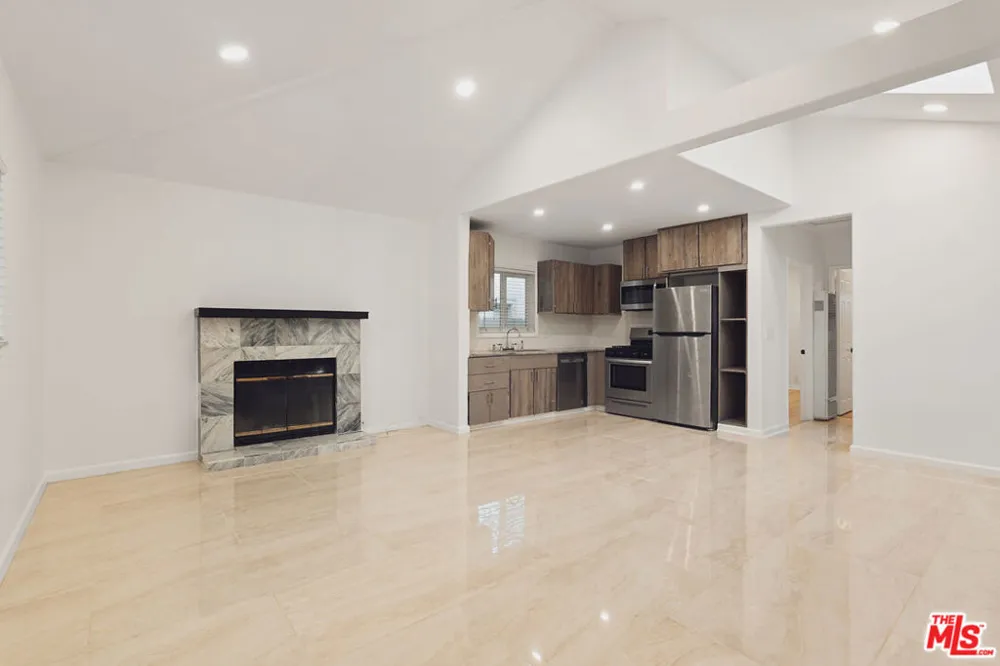 806 Navy Street Santa Monica, CA 90405