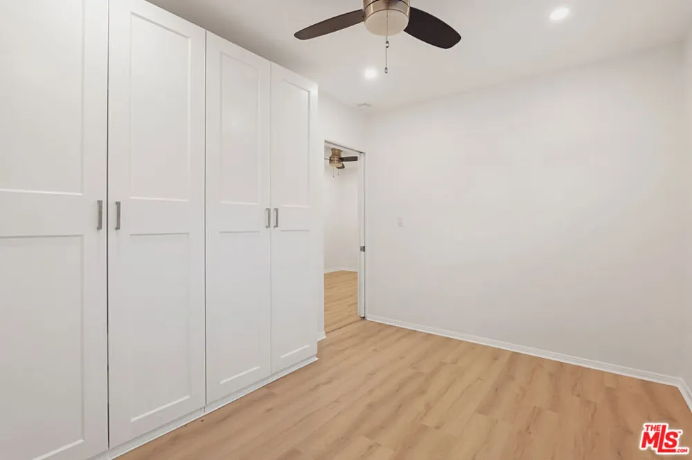 806 Navy Street Santa Monica, CA 90405
