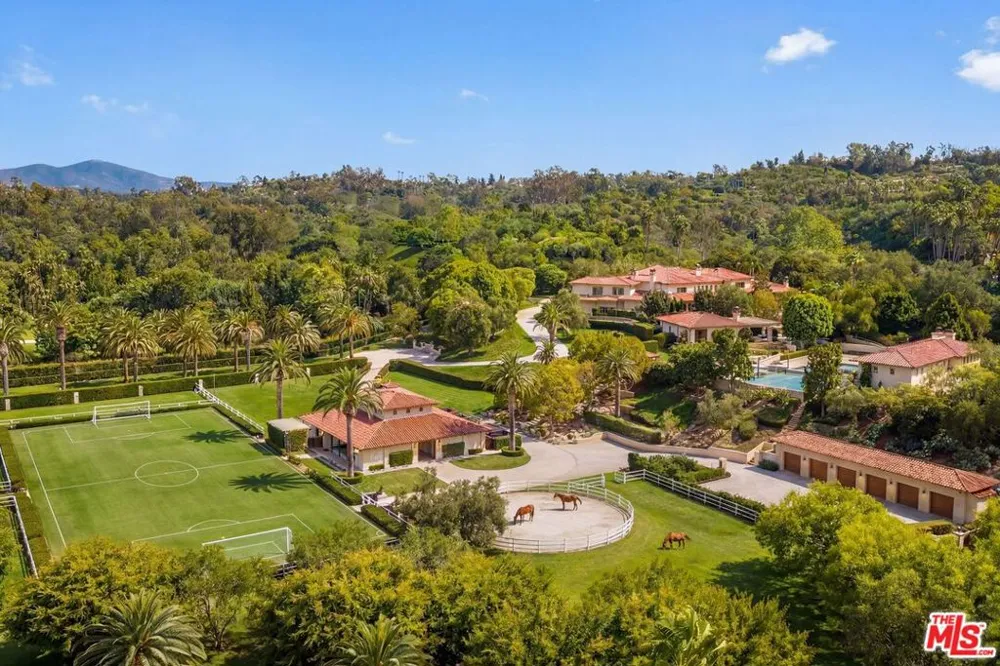 6853 Rancho Valencia Road Rancho Santa Fe, CA 92067