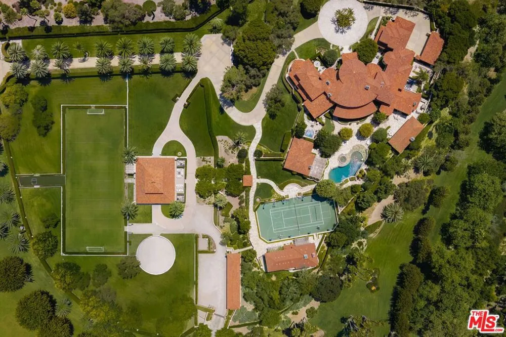 6853 Rancho Valencia Road Rancho Santa Fe, CA 92067