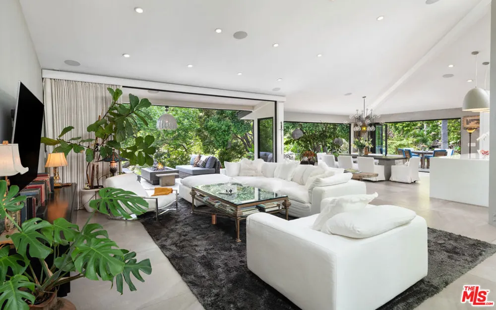 33020 Pacific Coast Highway Malibu, CA 90265