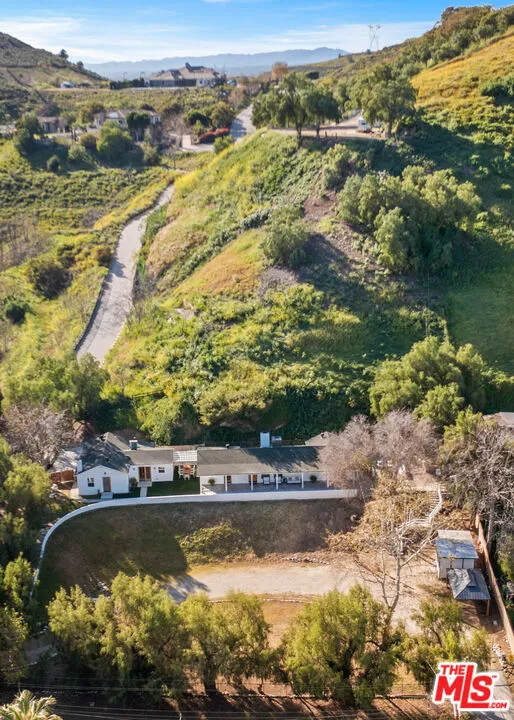10311 Wheatland Avenue Sunland, CA 91040