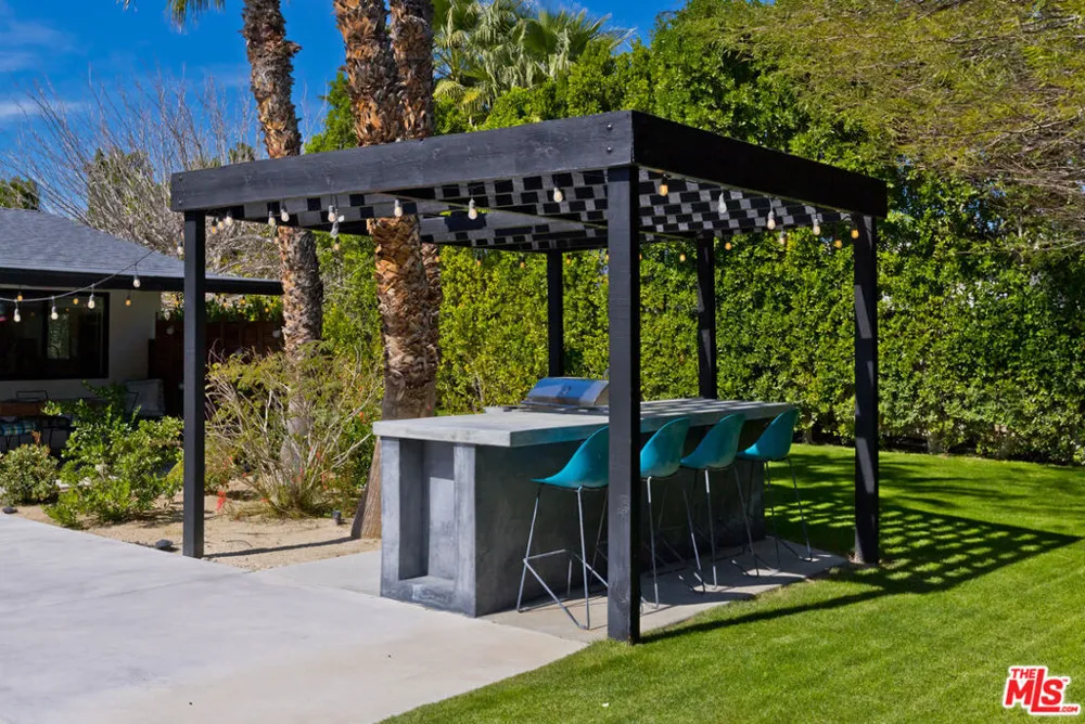 2660 Farrell Drive Palm Springs, CA 92262