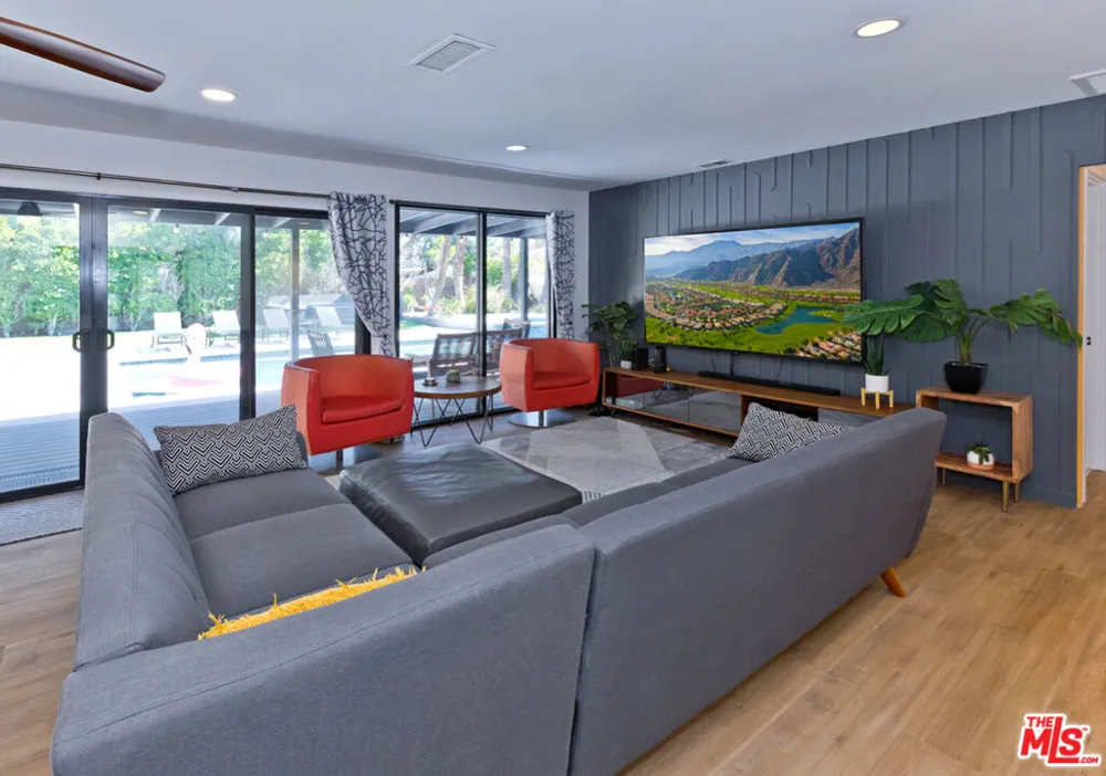 2660 Farrell Drive Palm Springs, CA 92262