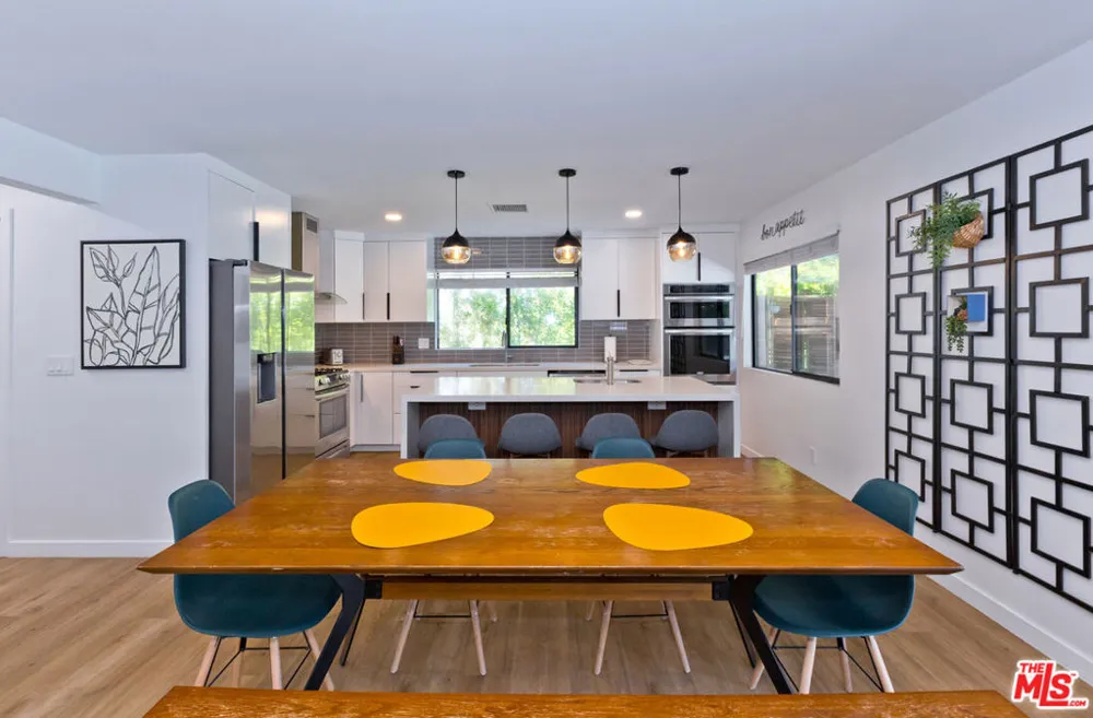 2660 Farrell Drive Palm Springs, CA 92262