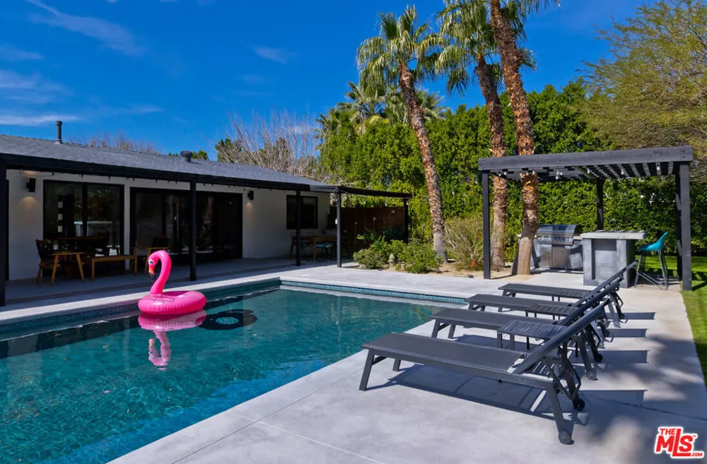 2660 Farrell Drive Palm Springs, CA 92262