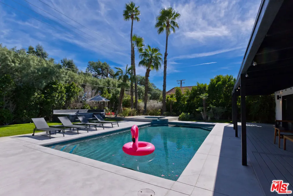 2660 Farrell Drive Palm Springs, CA 92262