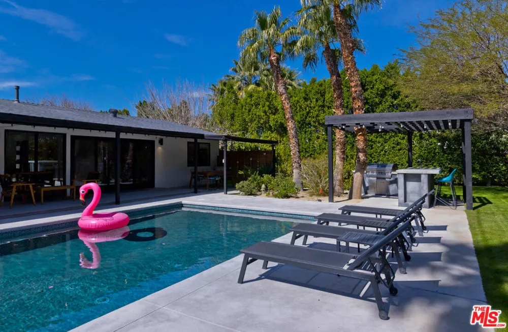 2660 Farrell Drive Palm Springs, CA 92262