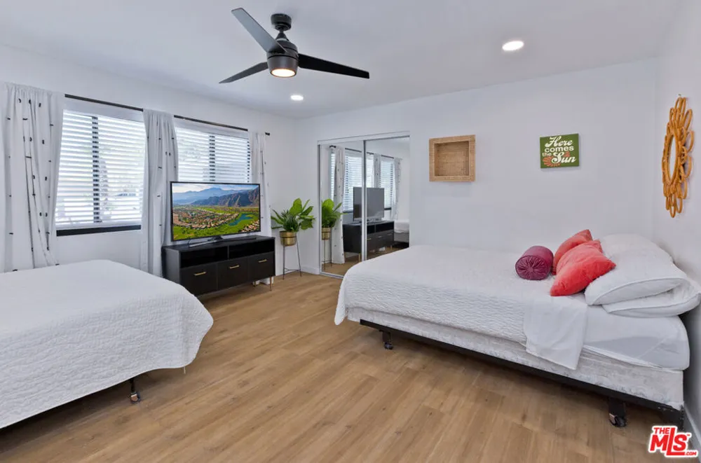 2660 Farrell Drive Palm Springs, CA 92262