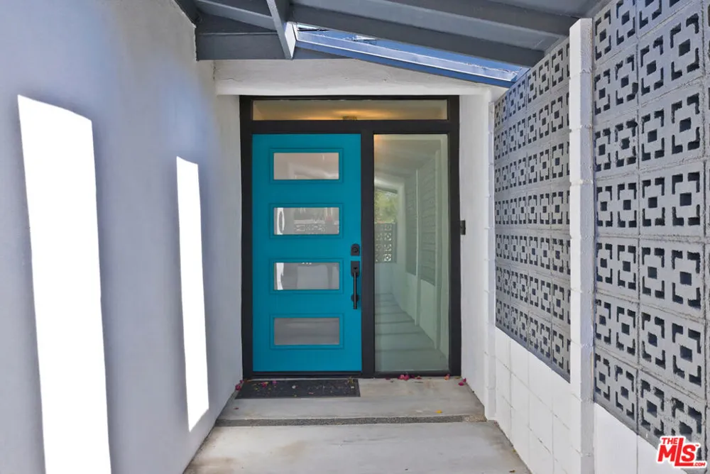 2660 Farrell Drive Palm Springs, CA 92262