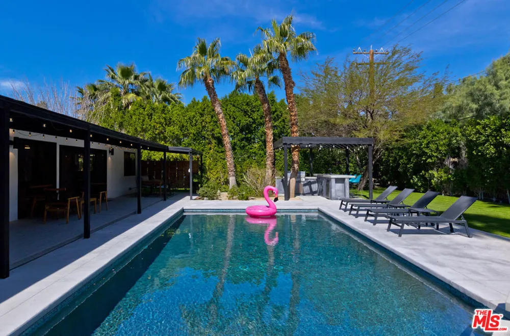2660 Farrell Drive Palm Springs, CA 92262