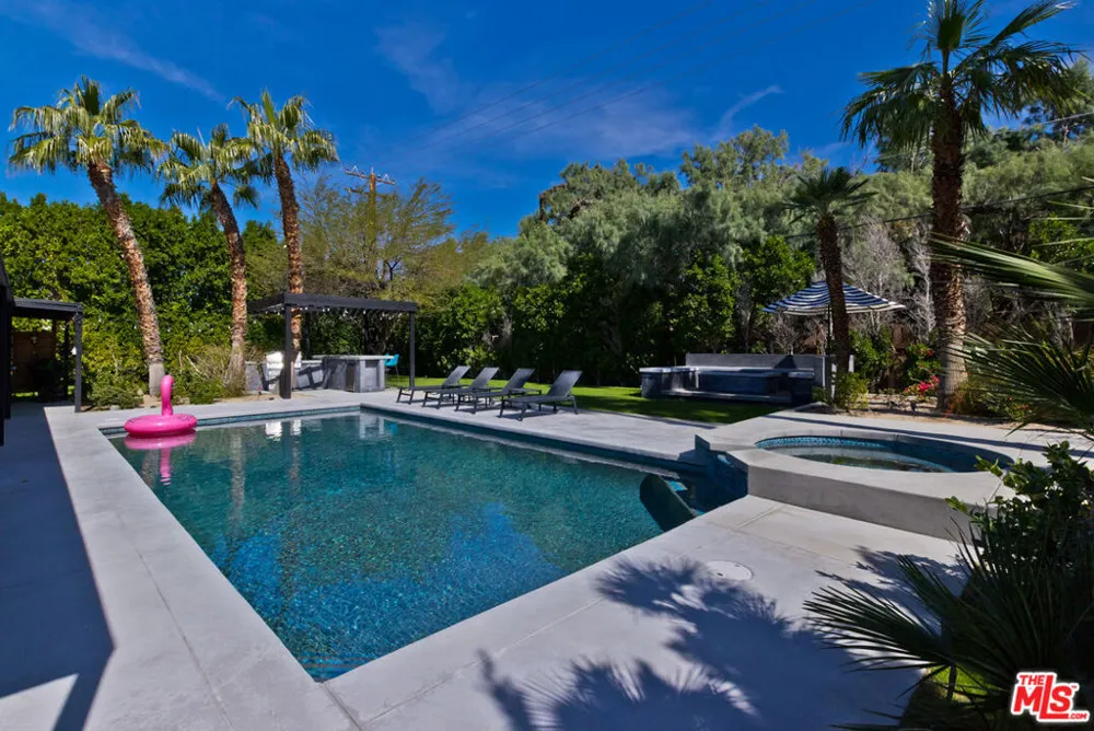 2660 Farrell Drive Palm Springs, CA 92262