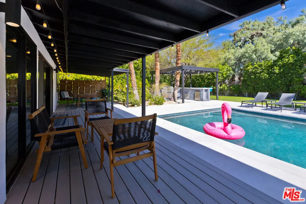 2660 Farrell Drive Palm Springs, CA 92262