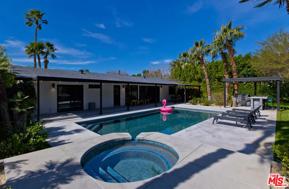 2660 Farrell Drive Palm Springs, CA 92262