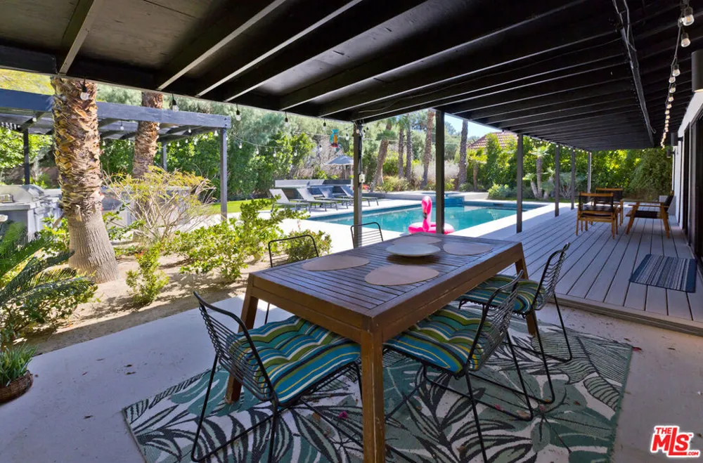 2660 Farrell Drive Palm Springs, CA 92262