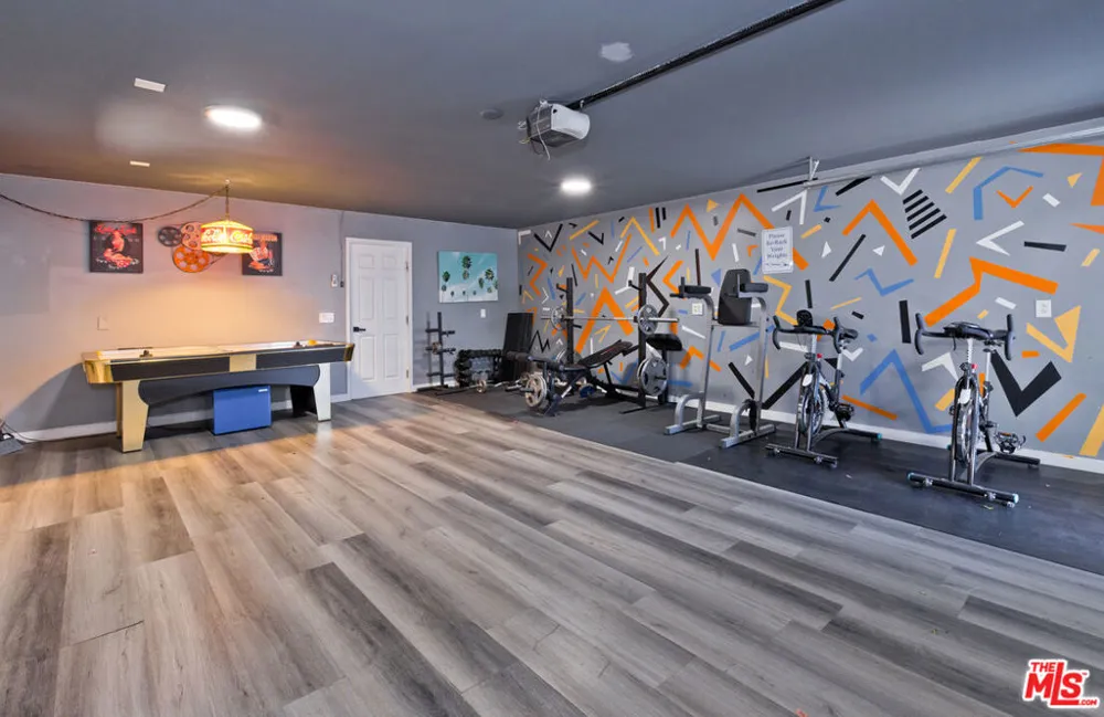 2660 Farrell Drive Palm Springs, CA 92262