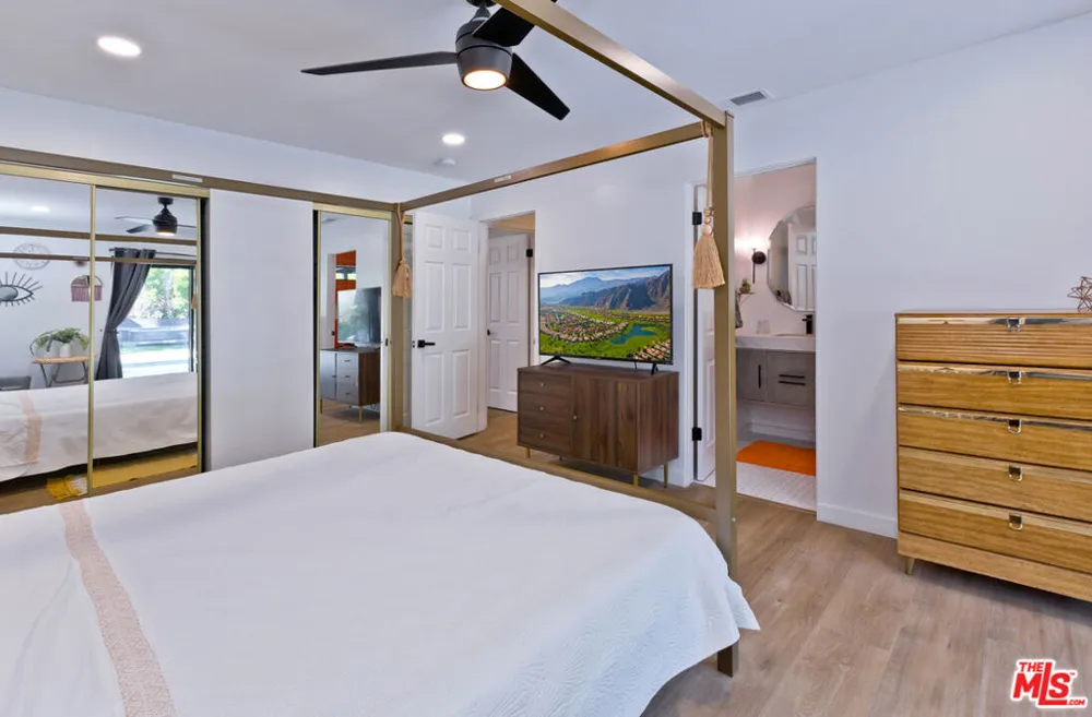2660 Farrell Drive Palm Springs, CA 92262