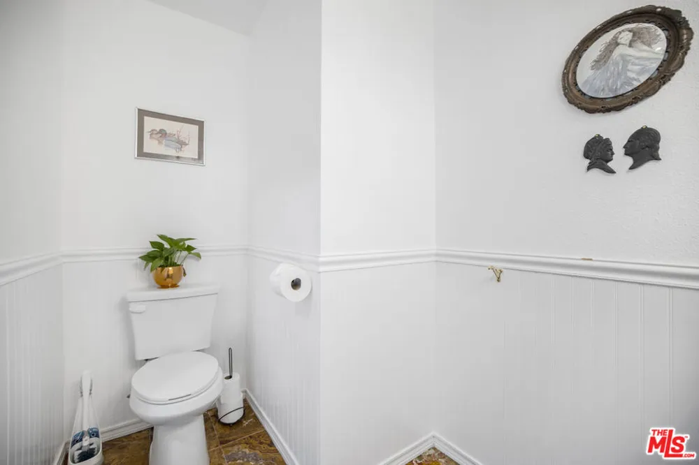 34315 Lancaster Road Lancaster, CA 93536