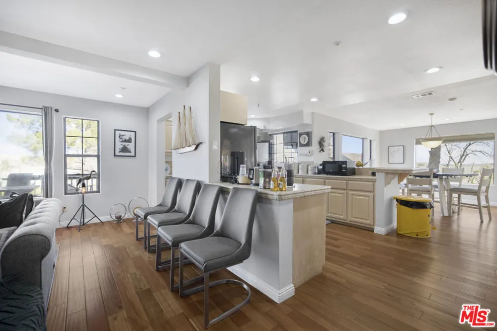 34315 Lancaster Road Lancaster, CA 93536
