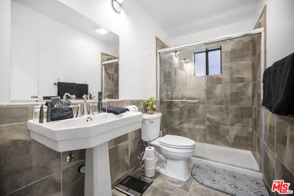 34315 Lancaster Road Lancaster, CA 93536