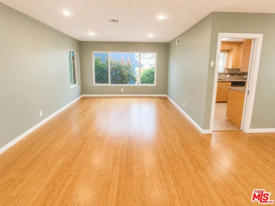 447 S Palm Drive #6 Beverly Hills, CA 90212
