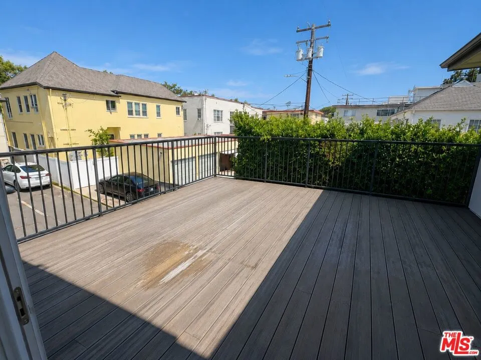 447 S Palm Drive #6 Beverly Hills, CA 90212