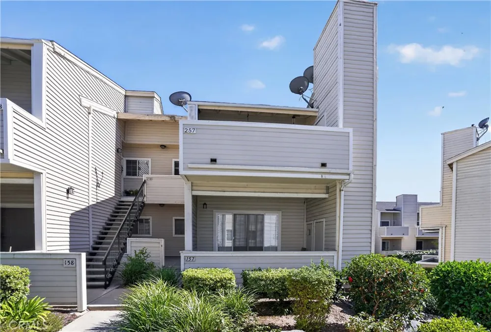 777 S Citrus #157 Azusa, CA 91702