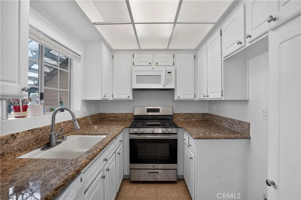777 S Citrus #157 Azusa, CA 91702