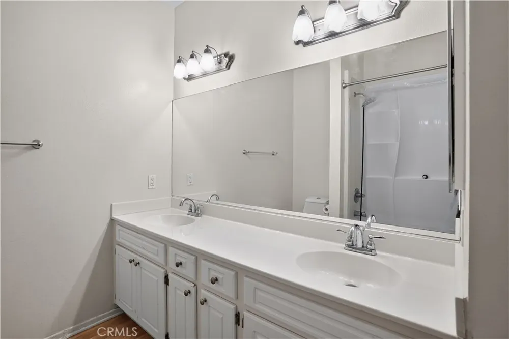 777 S Citrus #157 Azusa, CA 91702