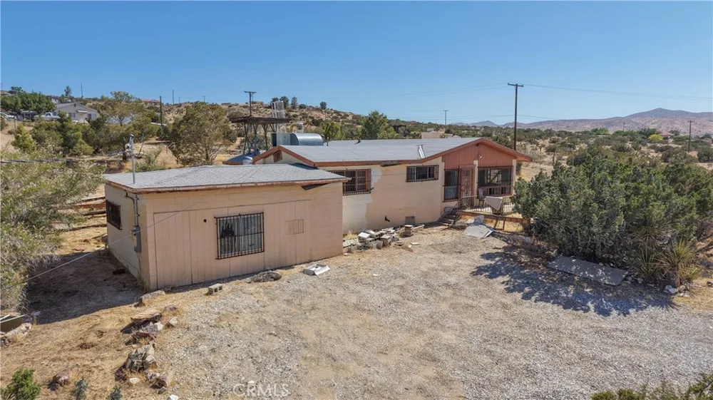25435 Skyline Drive Apple Valley, CA 92308